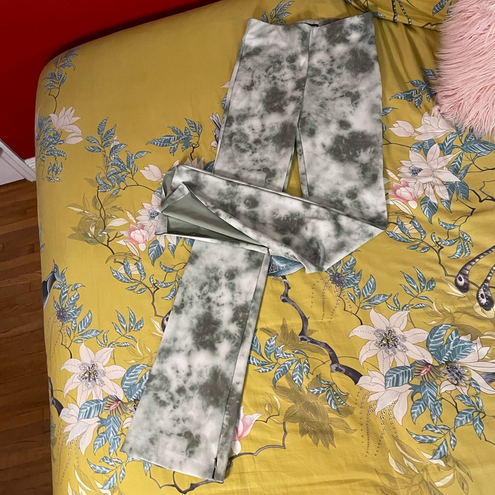 Green Tie-Dye Zara Pants! 💚